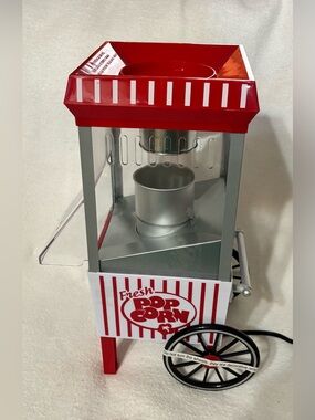 Vintage-style Red & White Fresh Popcorn Machine W/o top lid